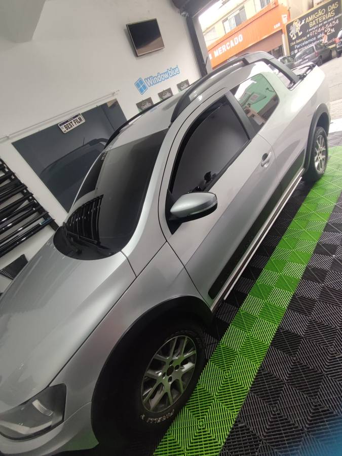SUV Prata com insulfilm
